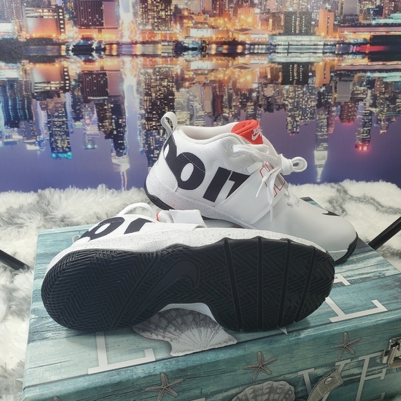 Nike Team Hustle D 8 JDI GS - Picture 6 of 14